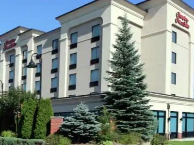 Hotel Hampton & 3*