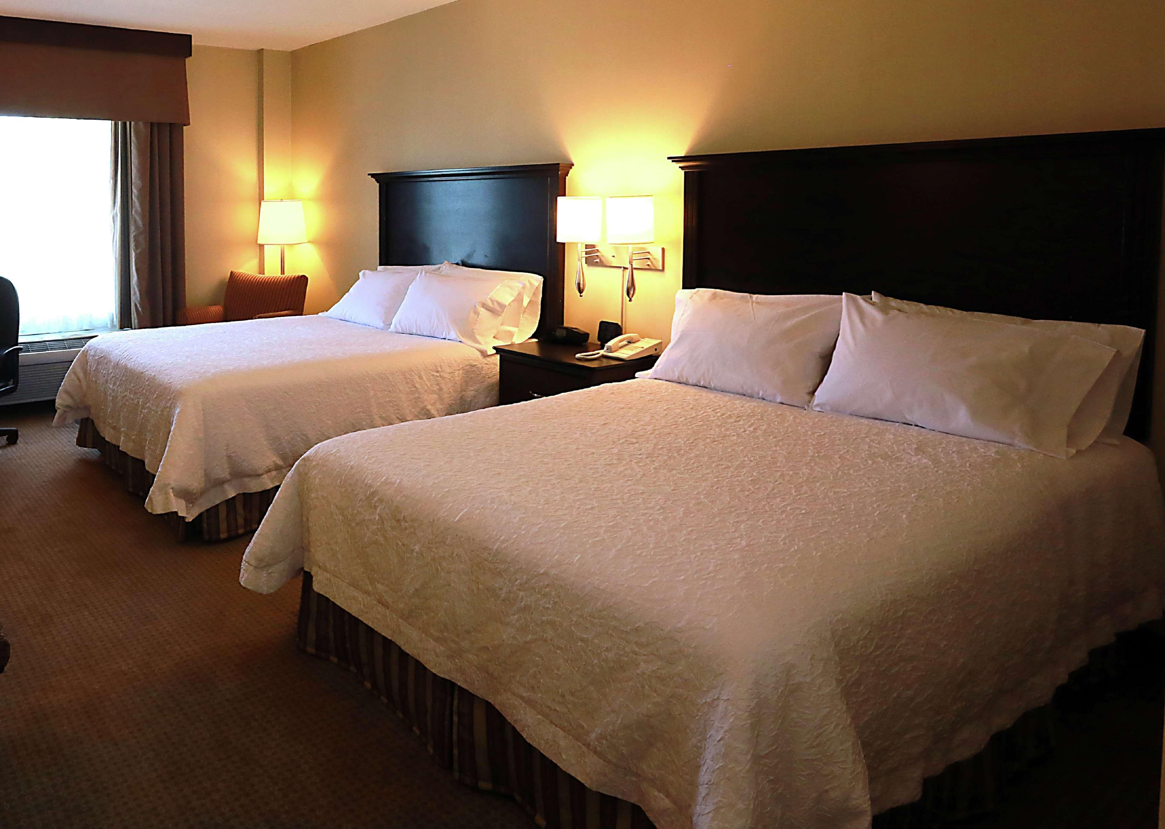 Hotel Hampton & Laval