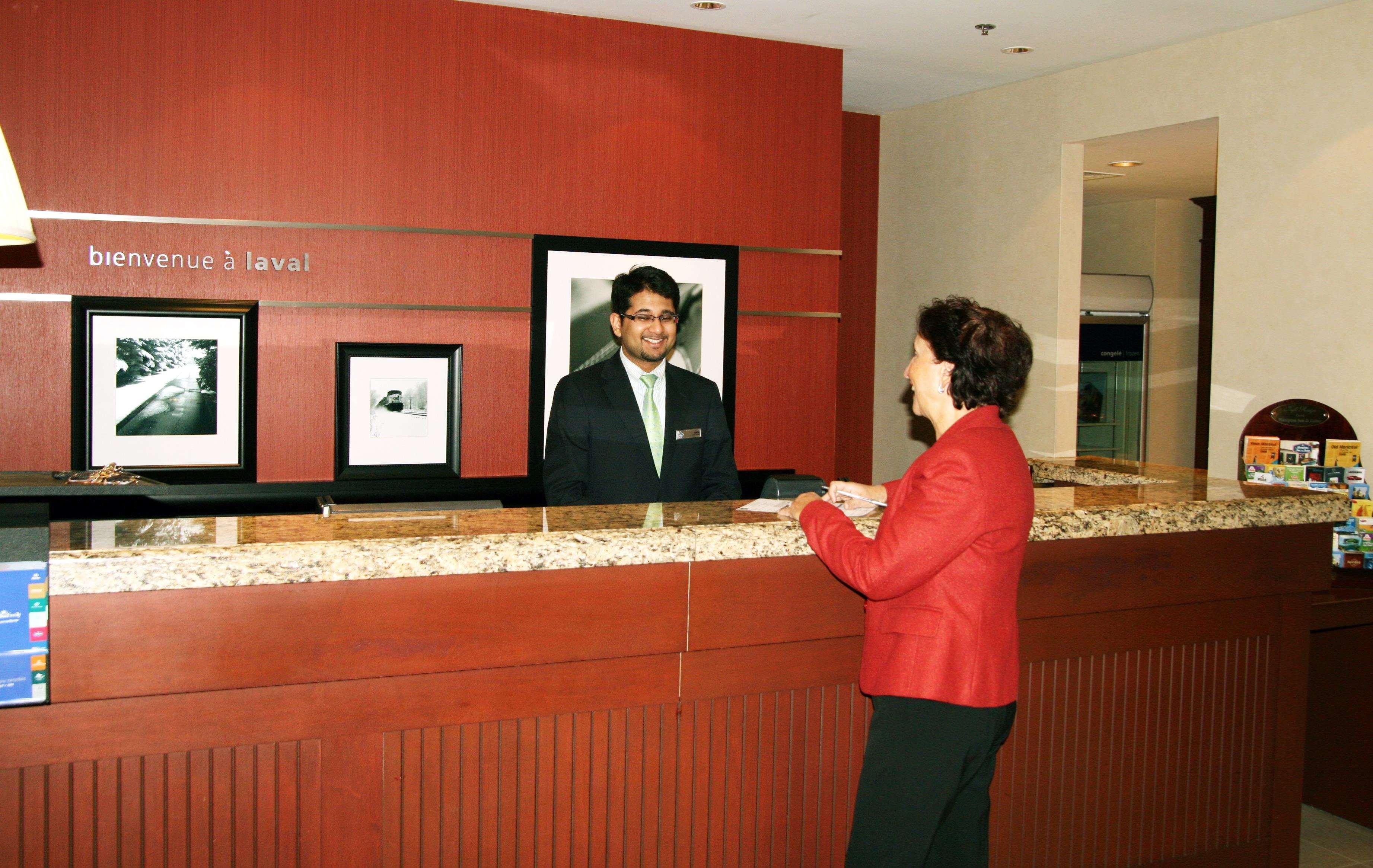 Hampton & Hotel 3*