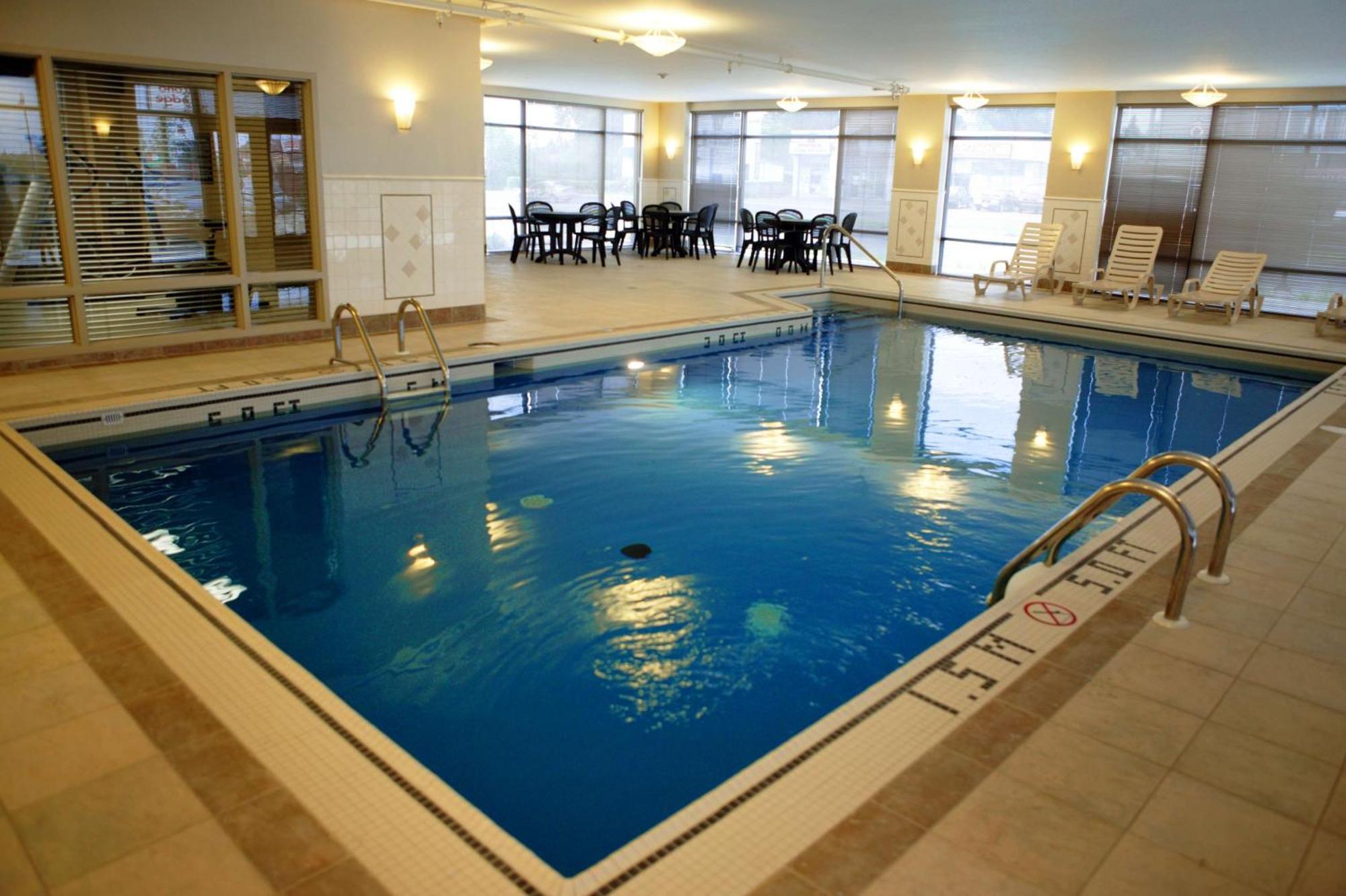 Hotel Hampton & Laval