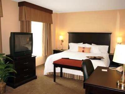 Hampton & Hotel 3*